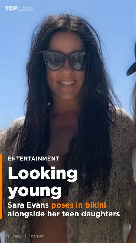 Country singer Sara Evans poses in bikini alongside her teen